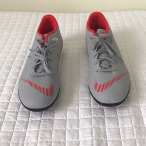 Nike Mercurial Cleats Size 8